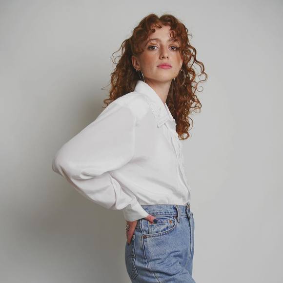 Meet your Posher, Hailey - Picture 1 of 1